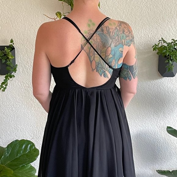 Black Guess Dress - Picture 4 of 8